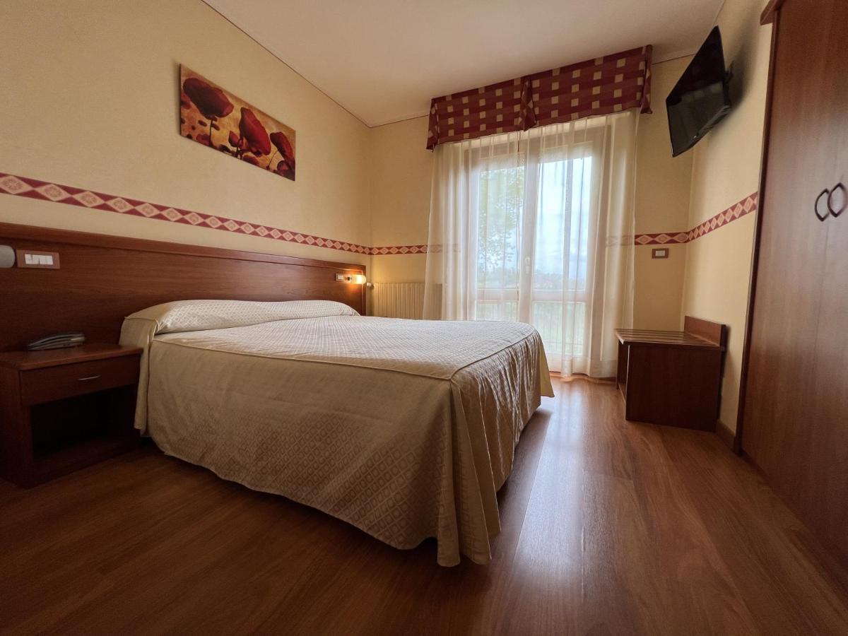 Viole Country Hotel Assisi Esterno foto