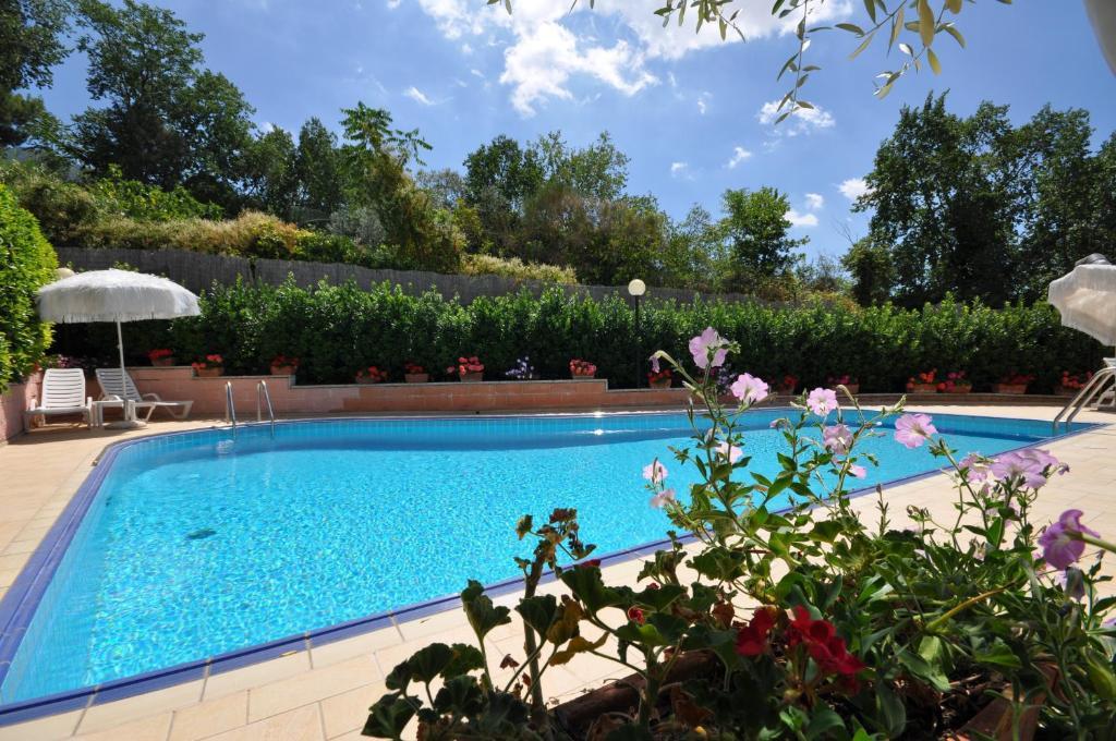 Viole Country Hotel Assisi Esterno foto